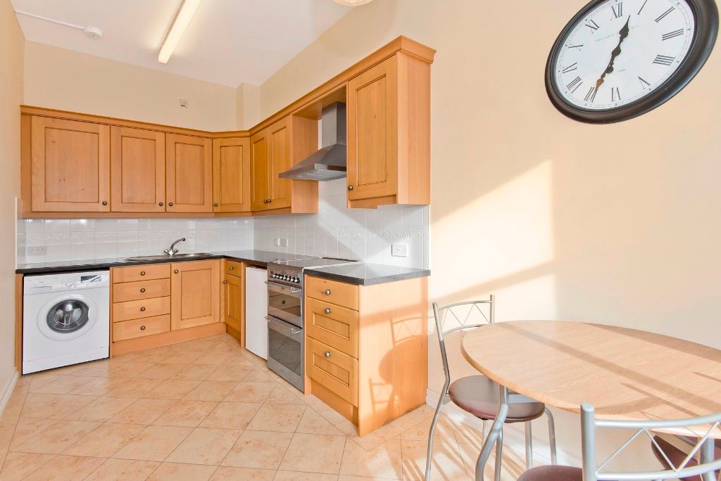 Property photo 3 of 14 Photo 3