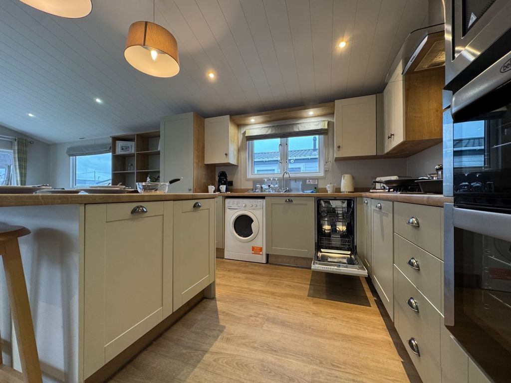 Property photo 2 of 17 Willerby Everleigh 2018 Vs787233 124217045.Jpeg