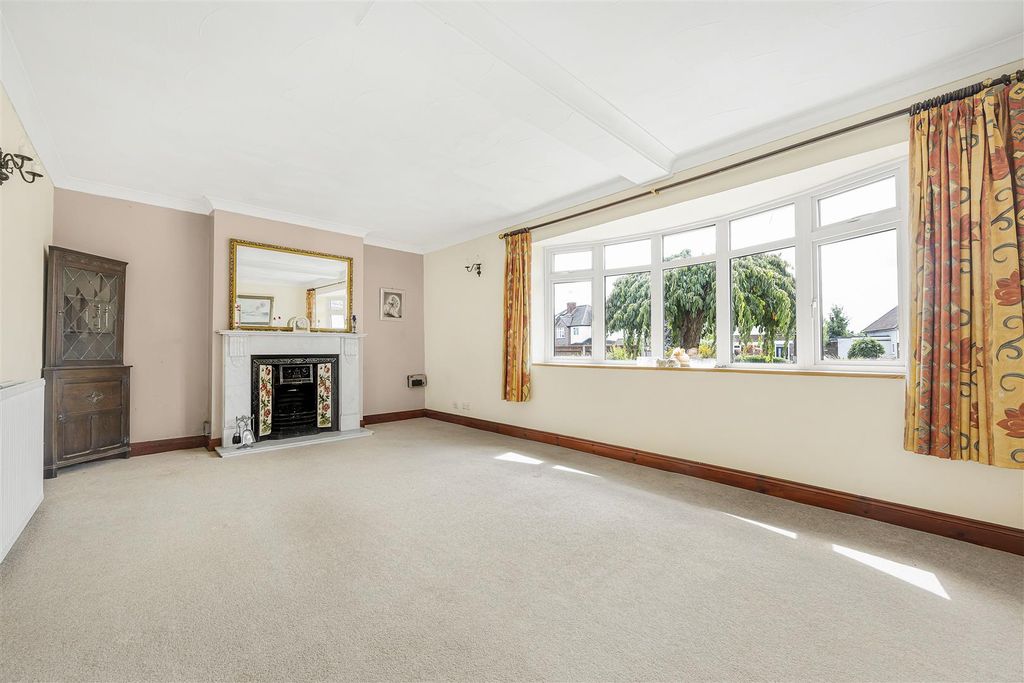 Property photo 2 of 29