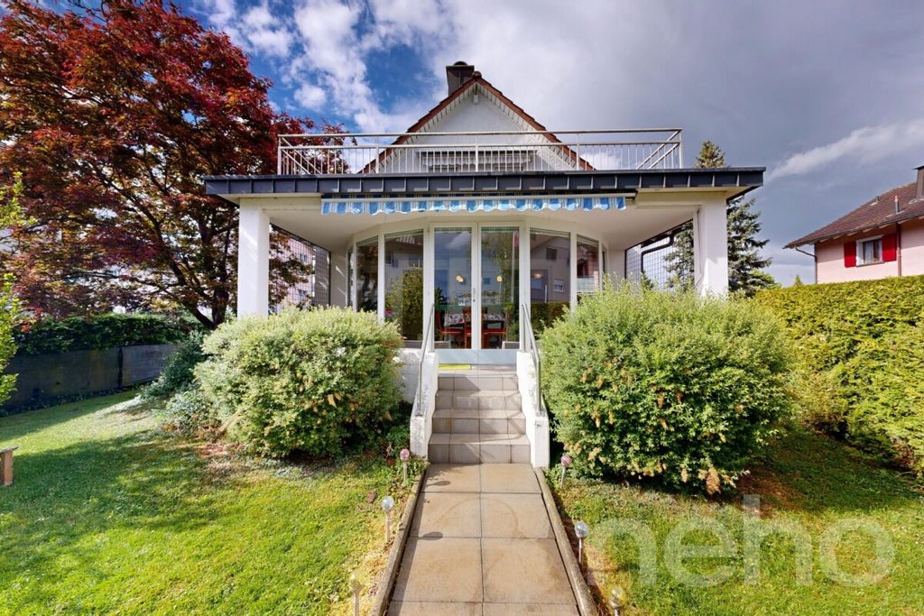Property photo 2 of 12