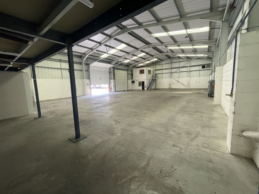 Property photo 2 of 5
