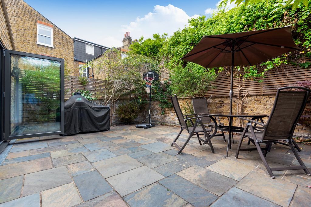 Property photo 2 of 11 Picture No. 10