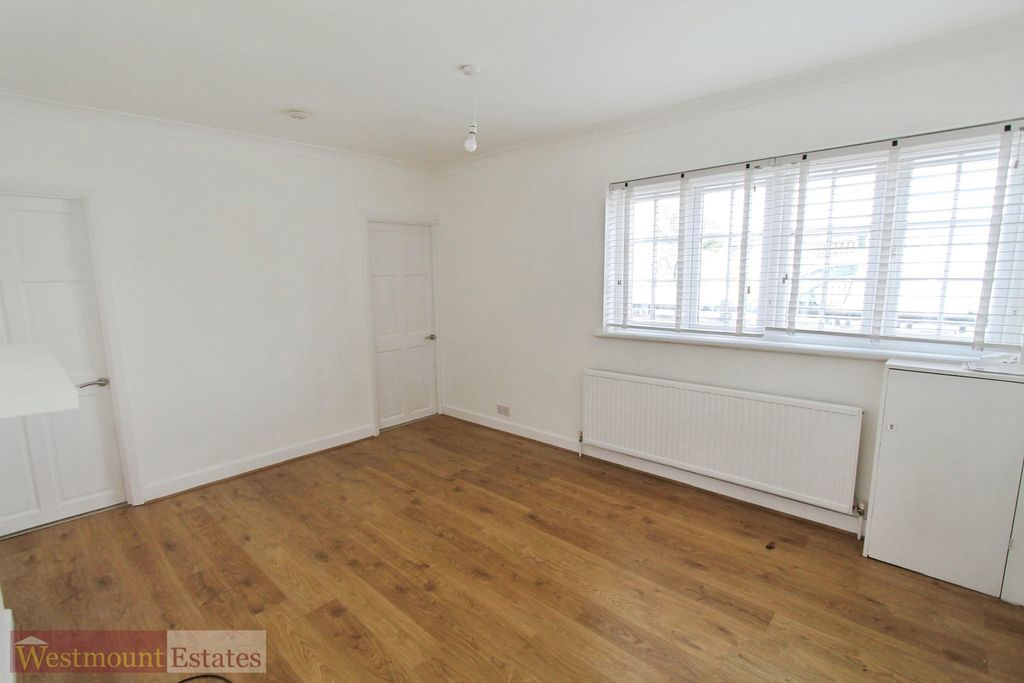 Property photo 2 of 9 Living Room