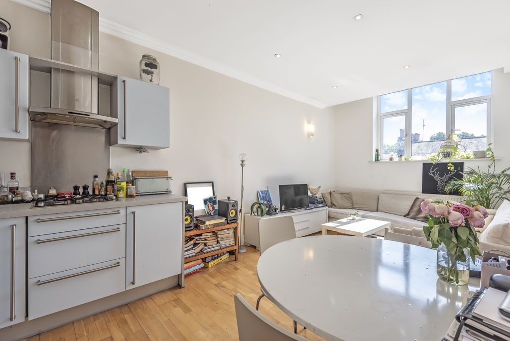 Property photo 1 of 6 498148 (3)