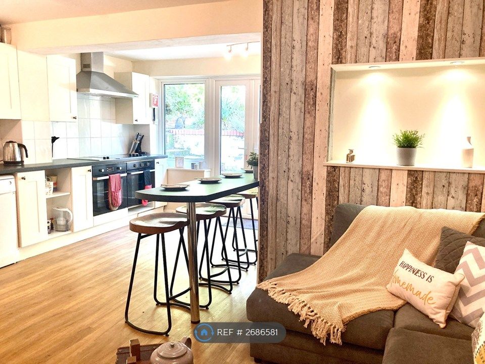 Property photo 3 of 18 Great Communal Space For You To Enjoy