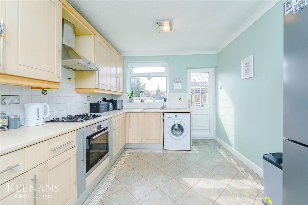 Property photo 3 of 35 2.Jpg