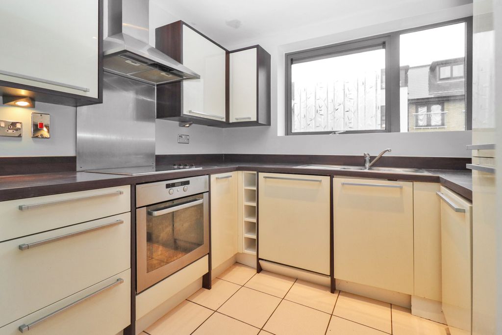 Property photo 3 of 11 Picture No. 04