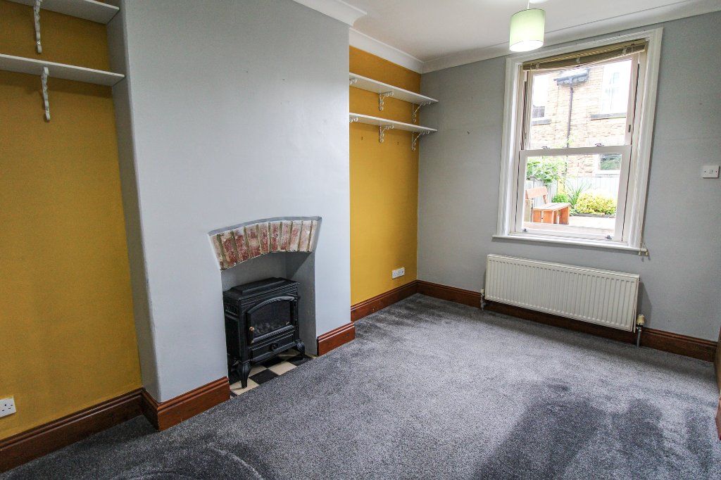 Property photo 2 of 11 Lounge
