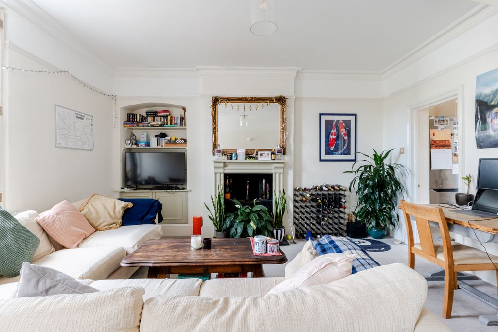 Property photo 1 of 13 1