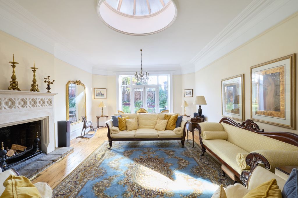 Property photo 2 of 36 Wynyard House 171125 16