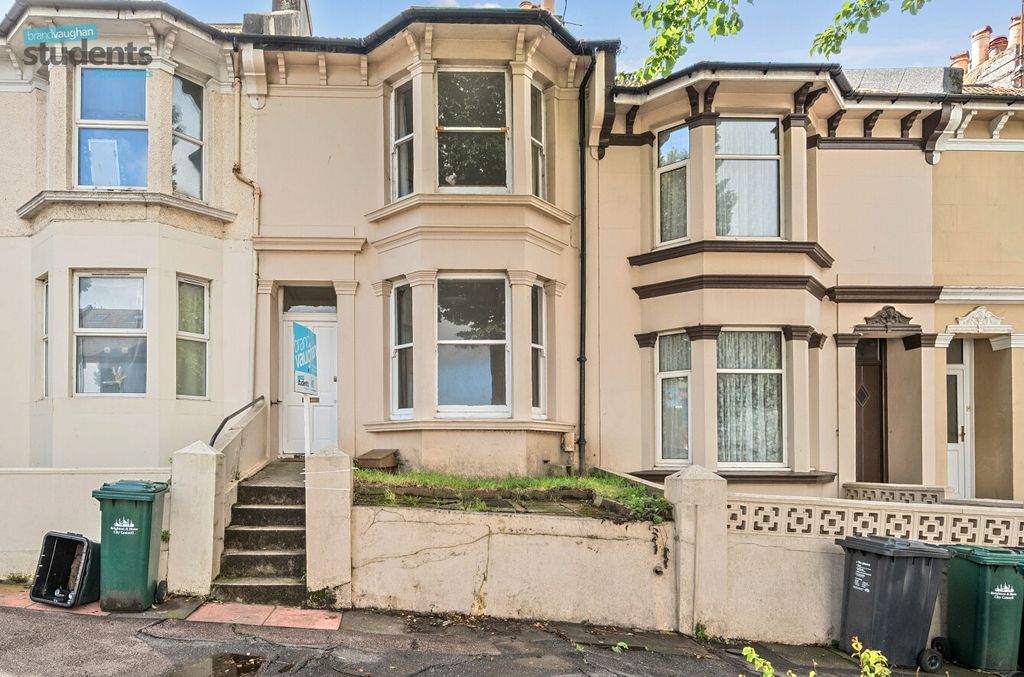 Property photo 1 of 11 Cce022d7-9F55-457...