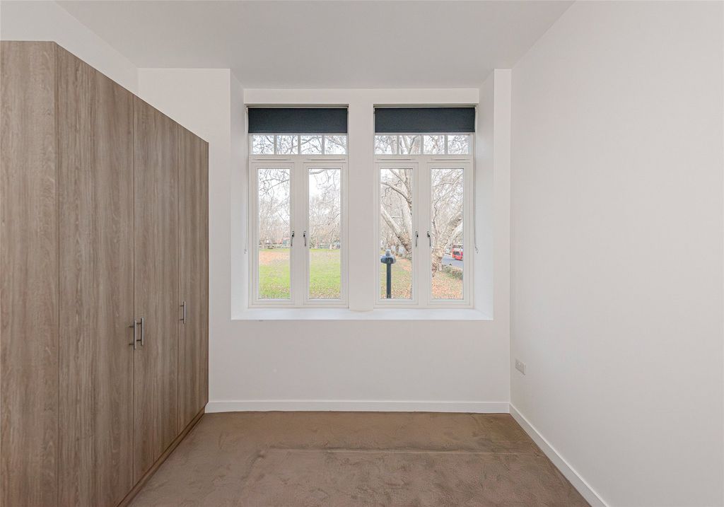 Property photo 3 of 10 Picture No. 13