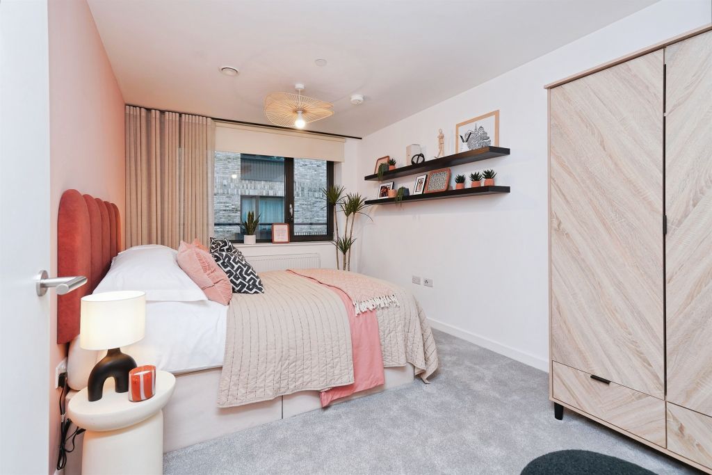 Property photo 3 of 12