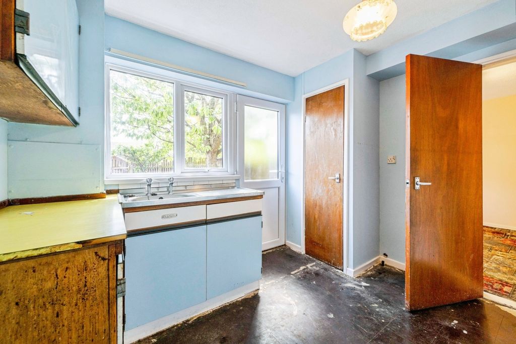 Property photo 3 of 16 Pbox-Img.Jpg