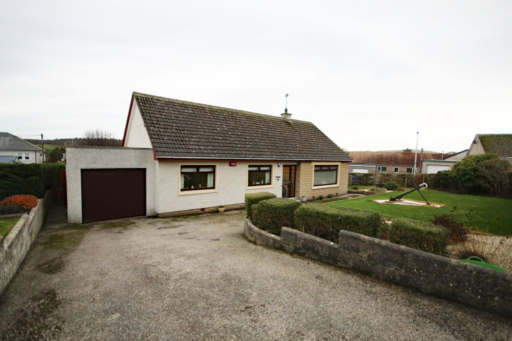 Property photo 2 of 36