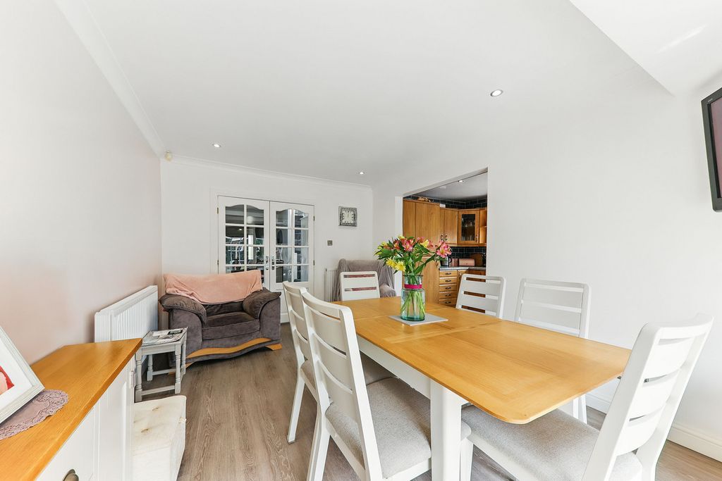 Property photo 1 of 38