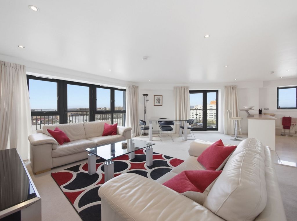 Property photo 2 of 20 Picture 2