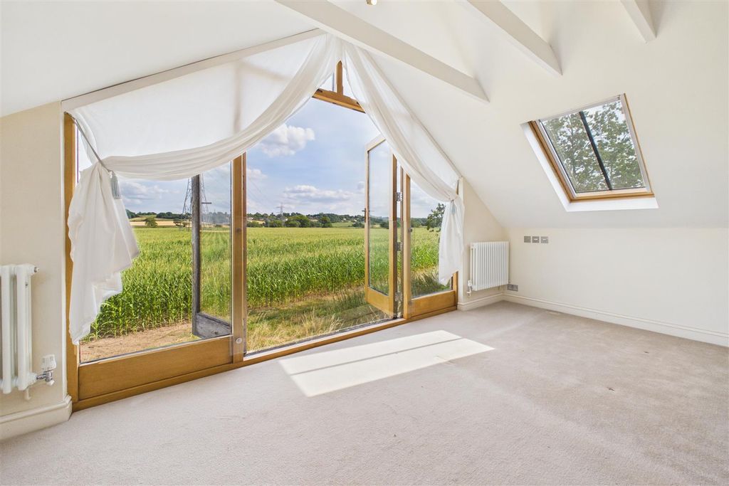 Property photo 2 of 36 Crossways Chapel, Crossways Lane Thornbury, Bristo