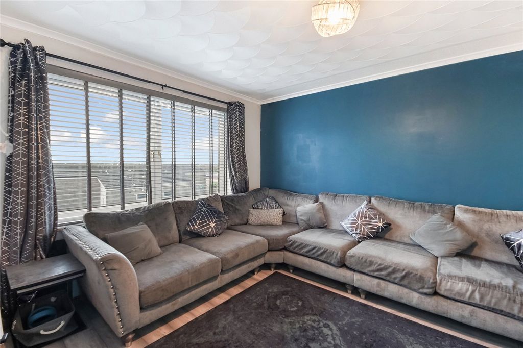 Property photo 3 of 19 Picture No. 09