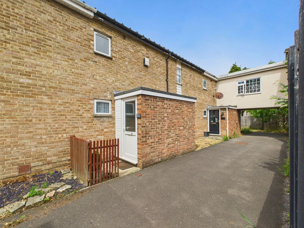 Property photo 1 of 11 3Â Bedroom Terraced For Sale