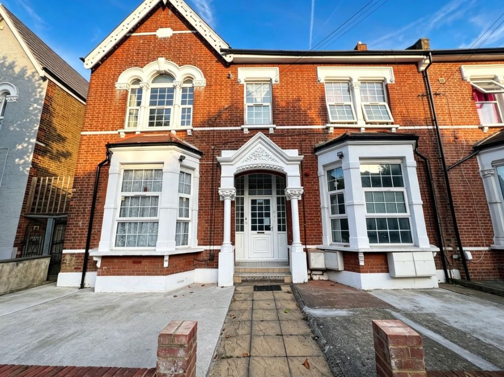 Property photo 2 of 12