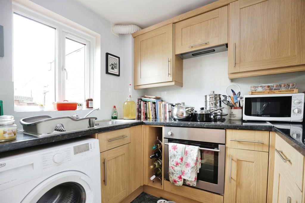 Additional image 11 of 1 bed flat for saleAlexandra Court, Kenilworth CV8