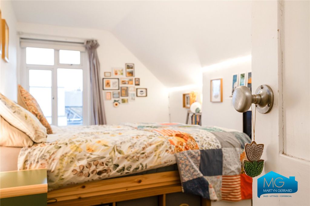 Property photo 3 of 21 Picture No. 41