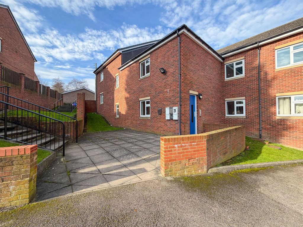 Property photo 1 of 10 External