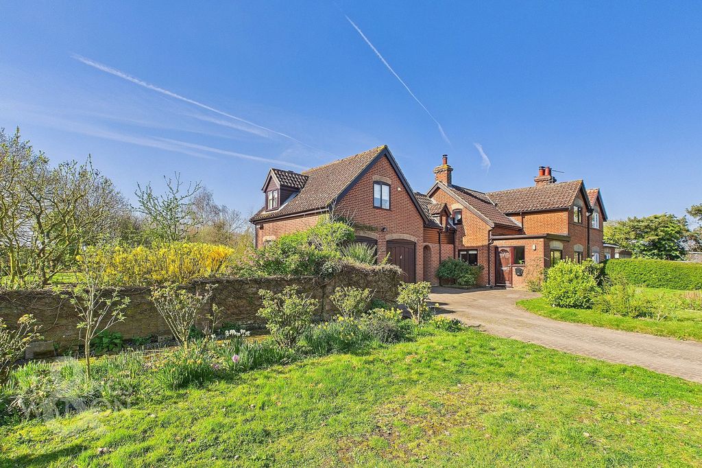 Property photo 1 of 34
