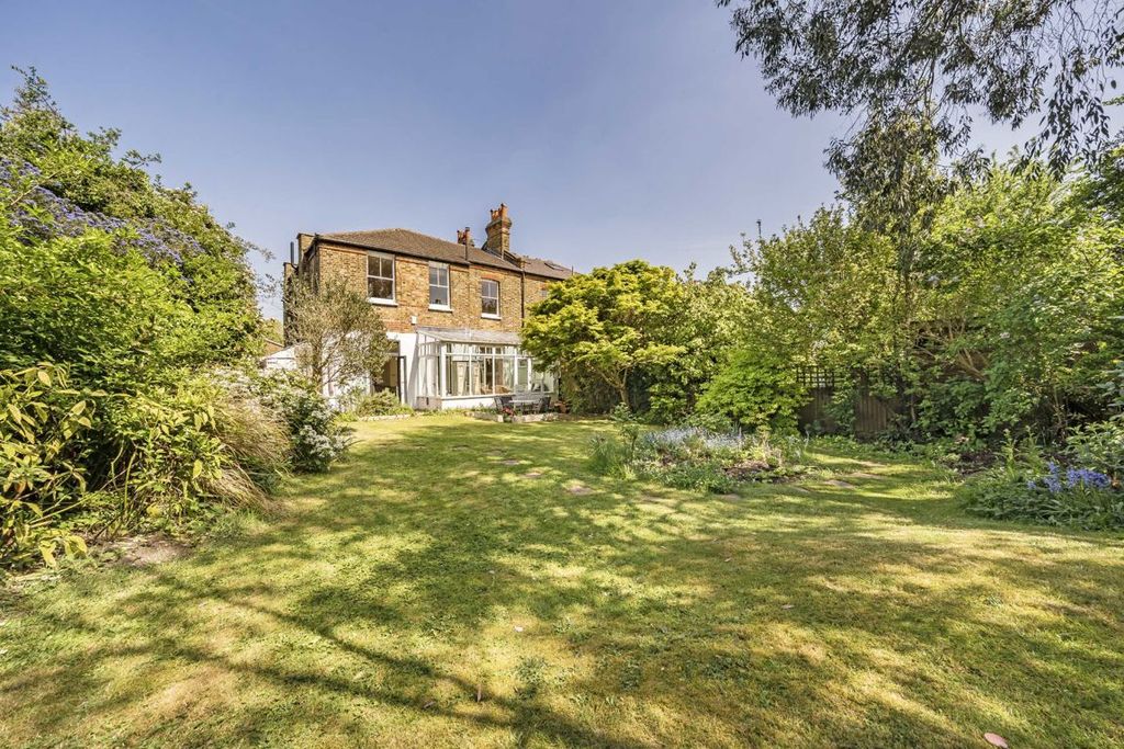 Property photo 2 of 15