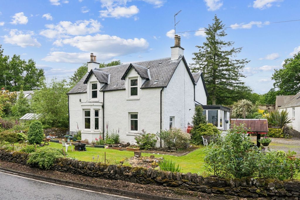 Property photo 1 of 16 External