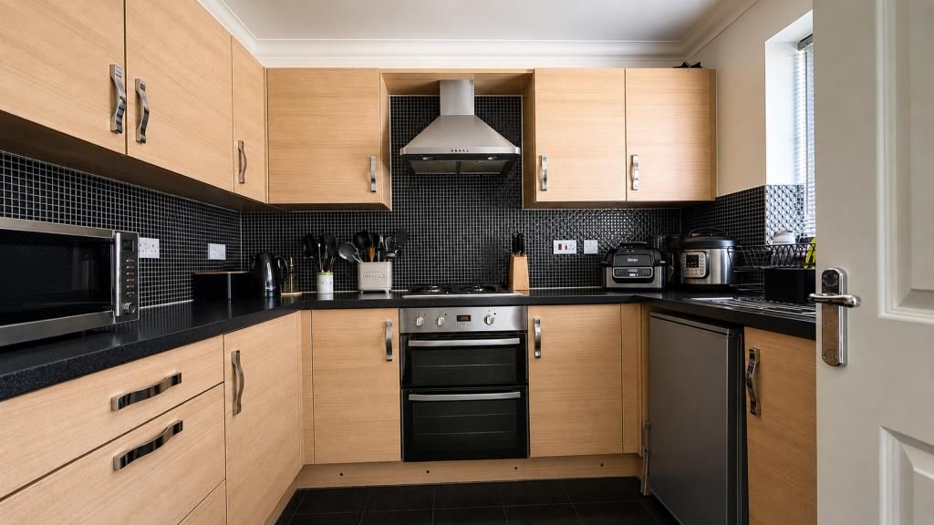 Property photo 3 of 9 Kitchen.Png