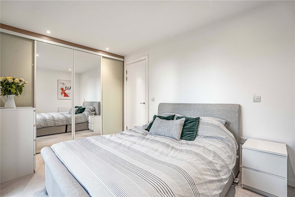 Property photo 3 of 22 Picture No. 18