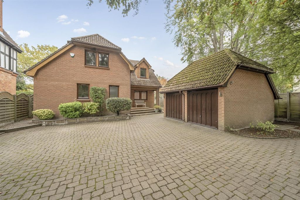 Property photo 1 of 27 1364454-5-68E7A130Dfd74 .Jpg