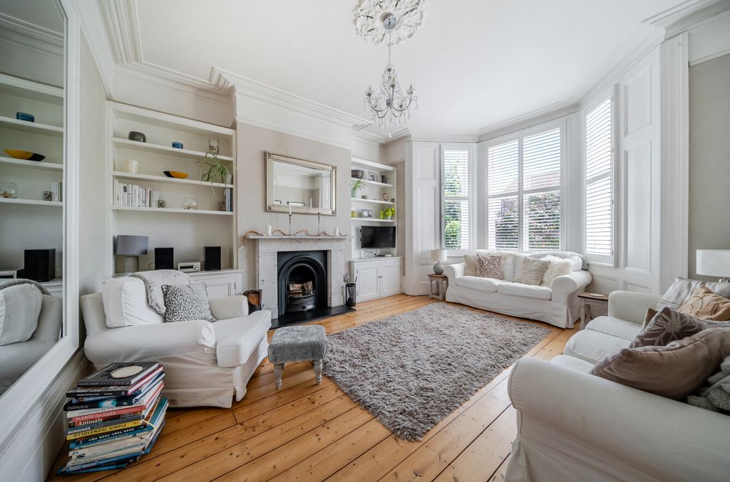 Property photo 3 of 39 1468199-1-6A17600...