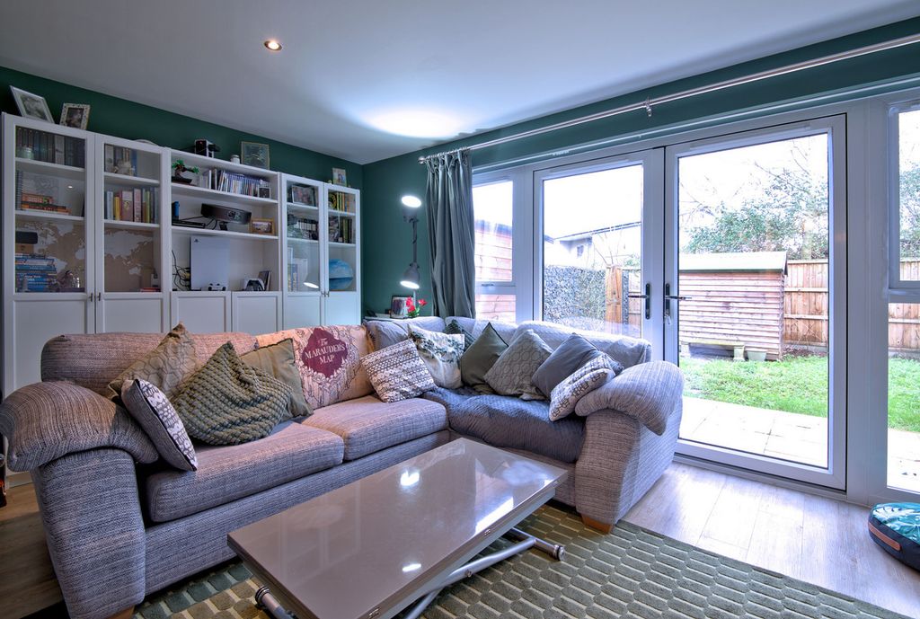 Property photo 3 of 24