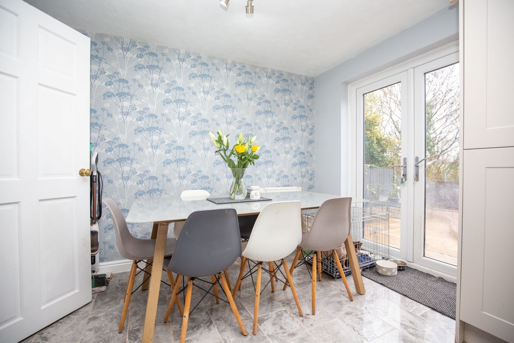 Property photo 3 of 14 Mw-10318