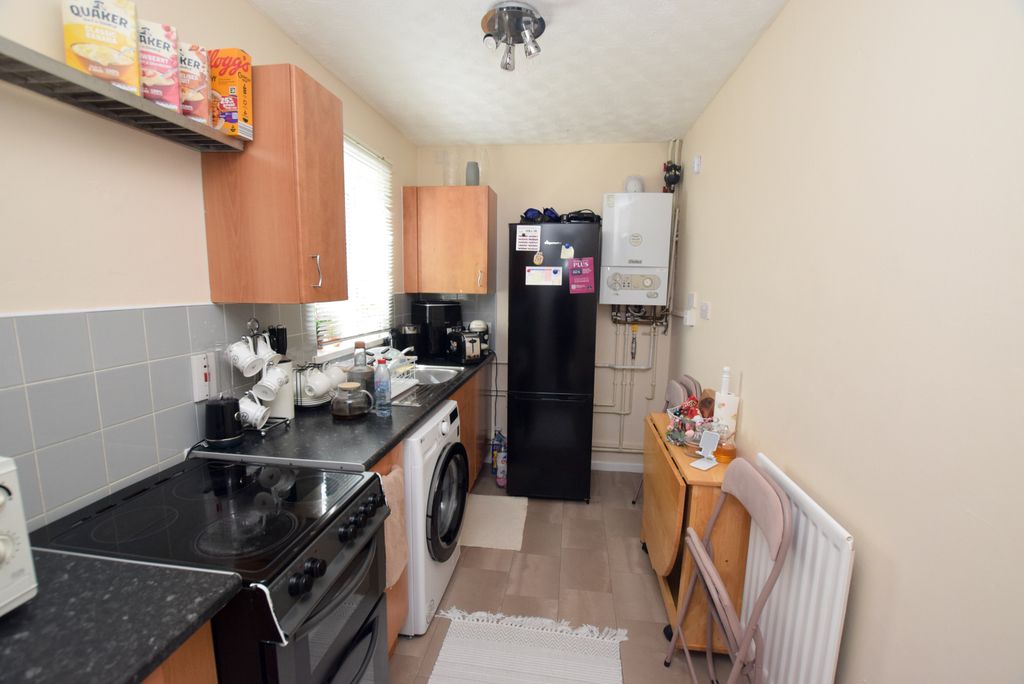 Property photo 3 of 12