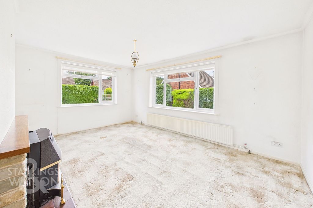 Property photo 3 of 19