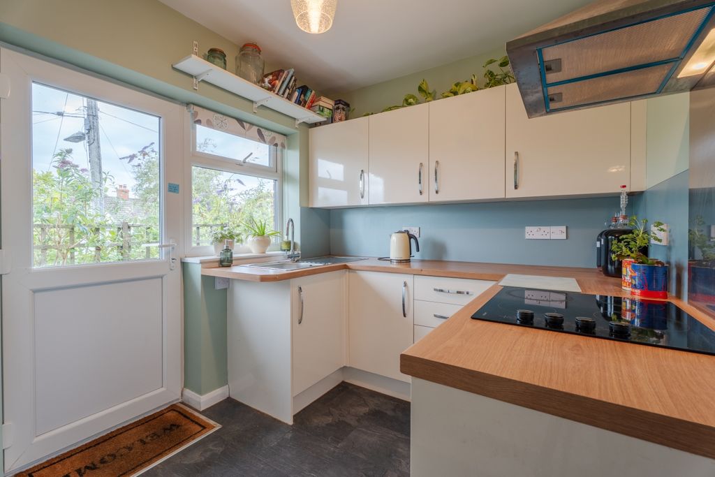 Property photo 3 of 25 Dsc01647-Hdr