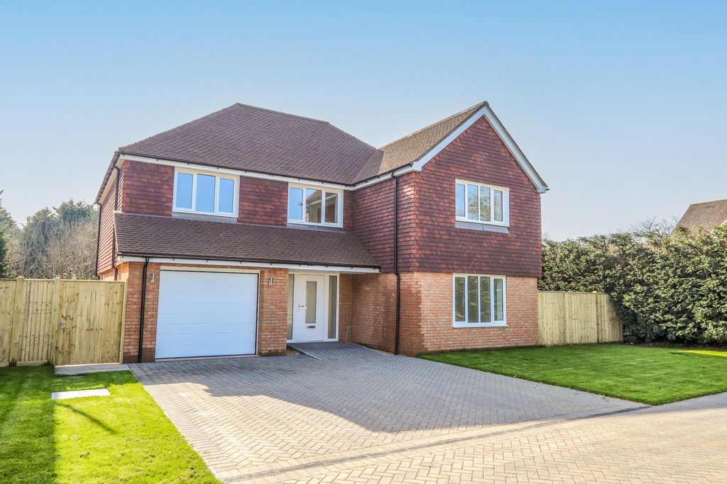 Property photo 1 of 18