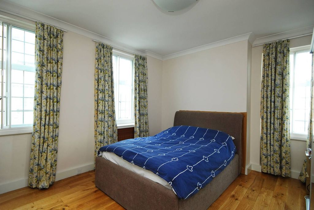 Property photo 3 of 6