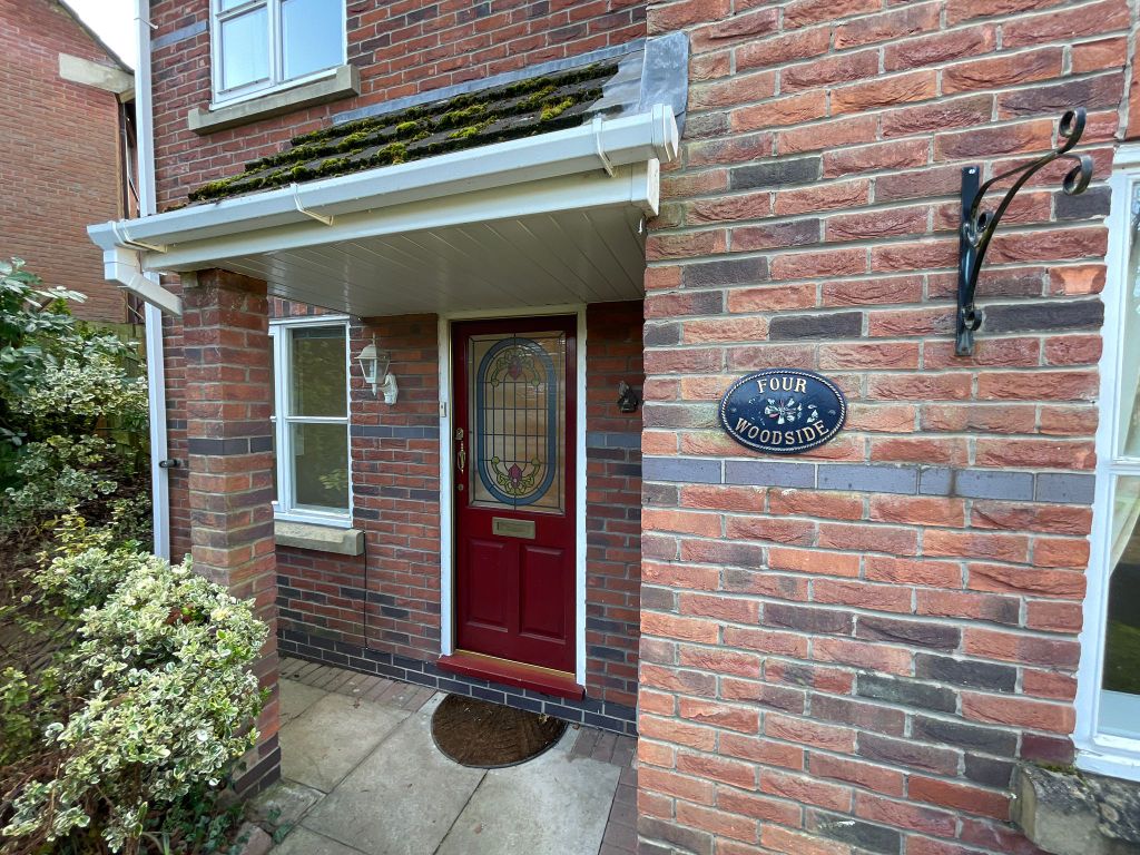 Property photo 2 of 31