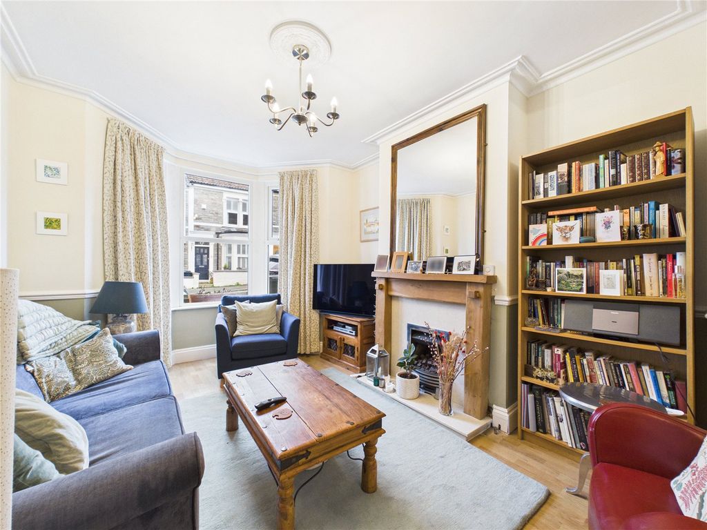 Property photo 3 of 19 Picture No. 08