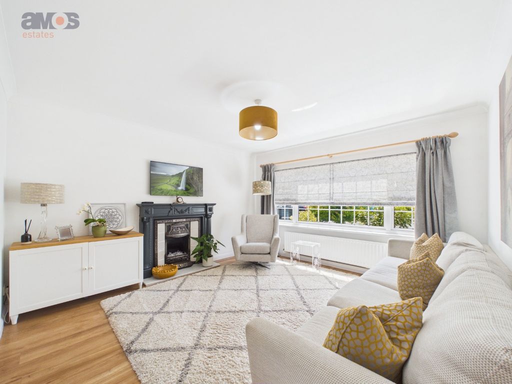 Property photo 2 of 25 5210676