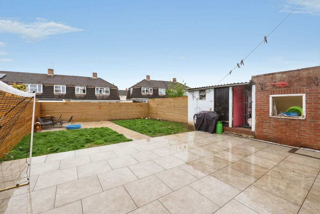 Property photo 2 of 20 Pbox-Img.Jpg