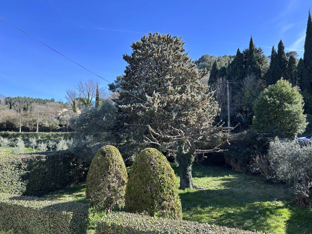 Property photo 3 of 36