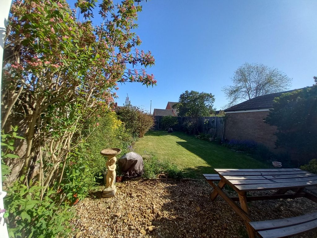 Property photo 2 of 15 Garden