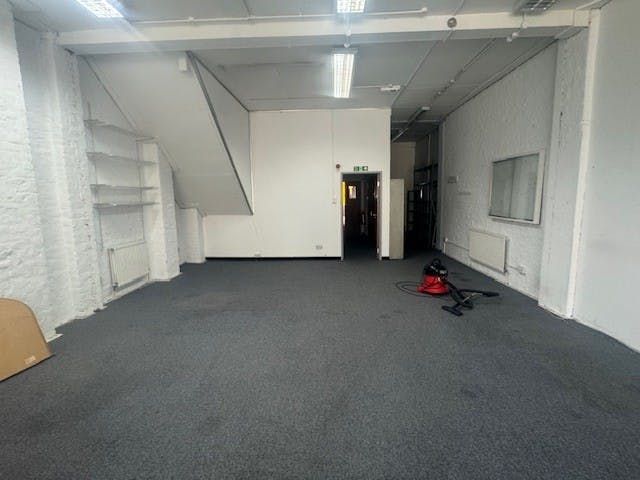 Property photo 3 of 9 4.Jpg