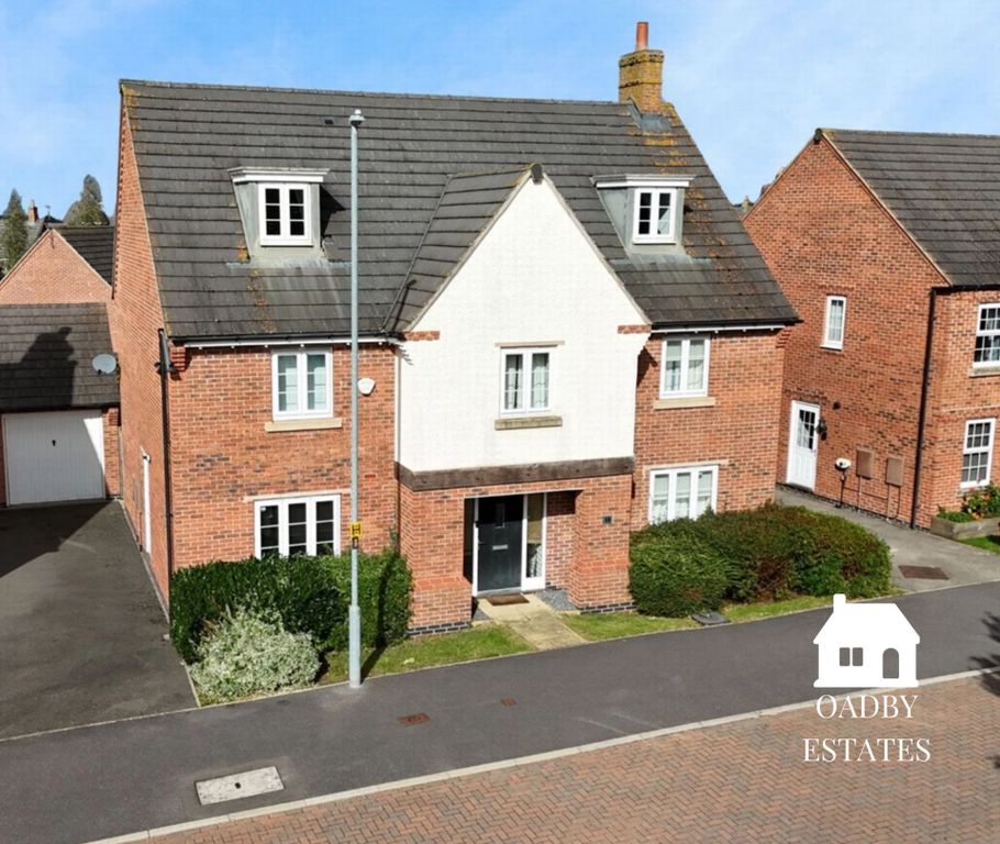 Property photo 1 of 17 Photo 3